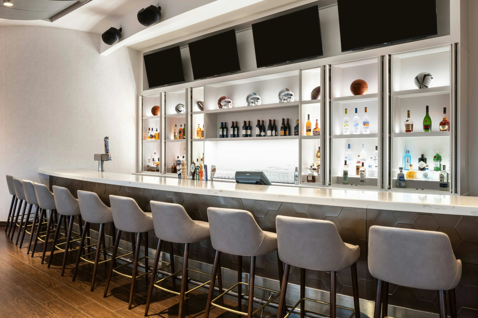 Photo - Courtyard by Marriott Miami Airport