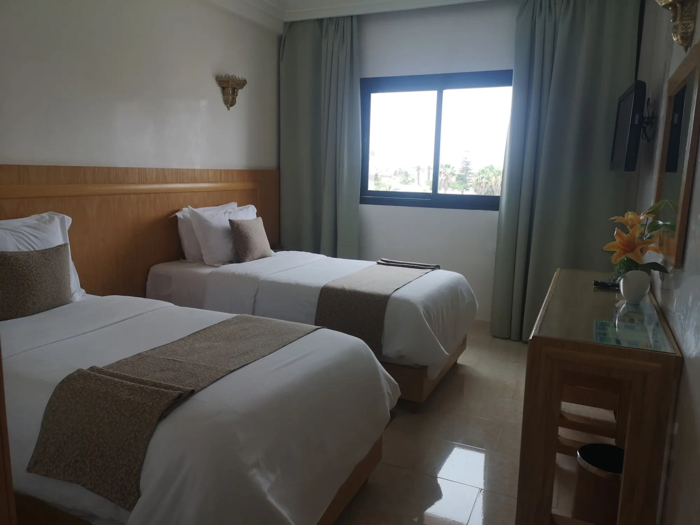 Photo - Majliss Hotel