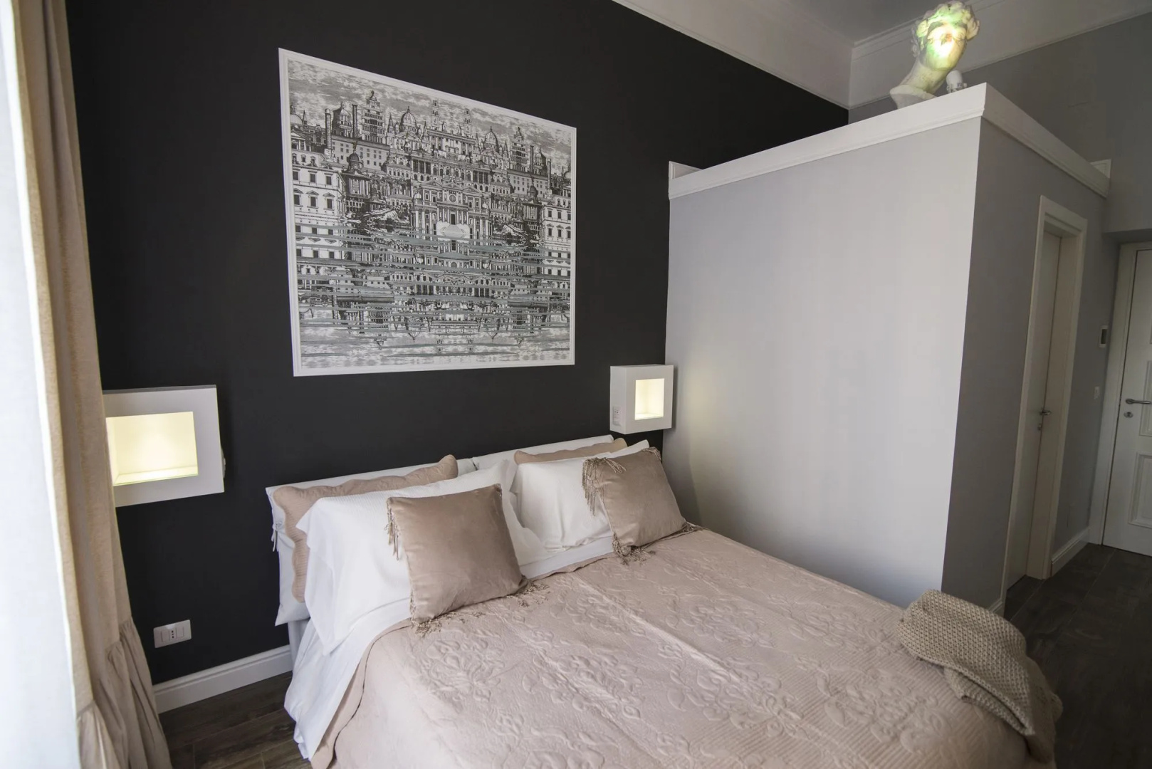 Photo - Domus Deorum Deluxe