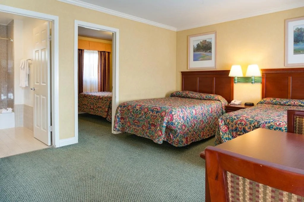 Photo - Redondo Inn and Suites