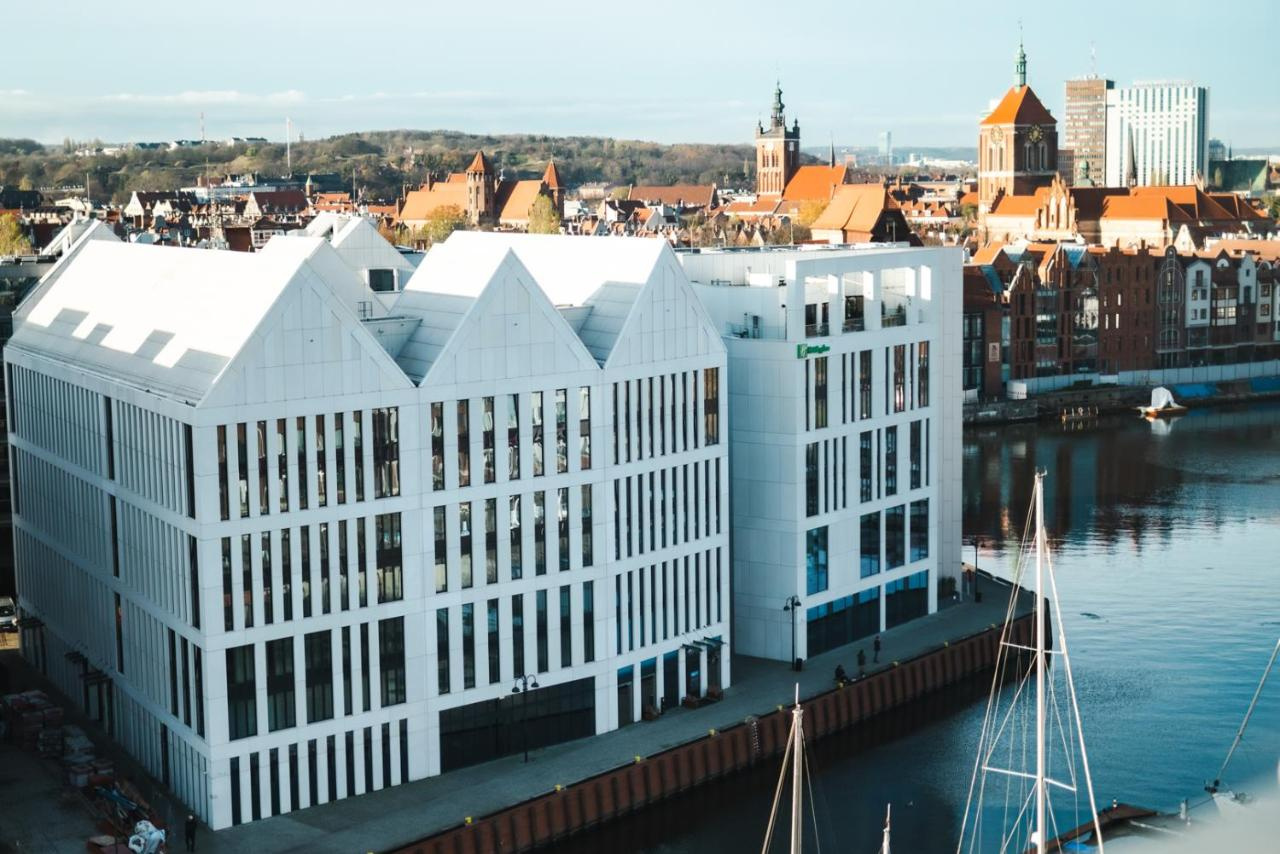 Photo - Marina Club Hotel