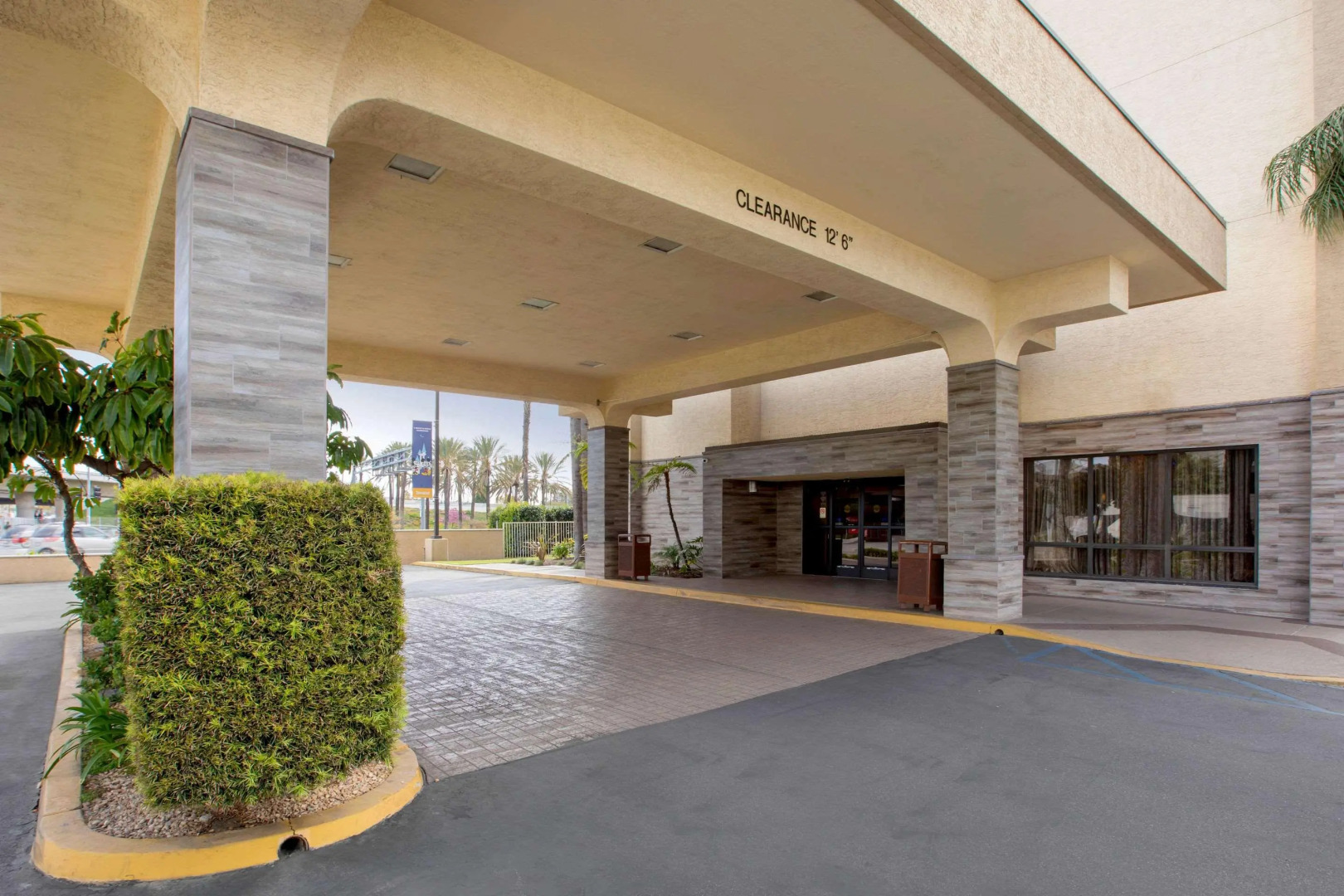 Photo - Comfort Inn Anaheim Resort