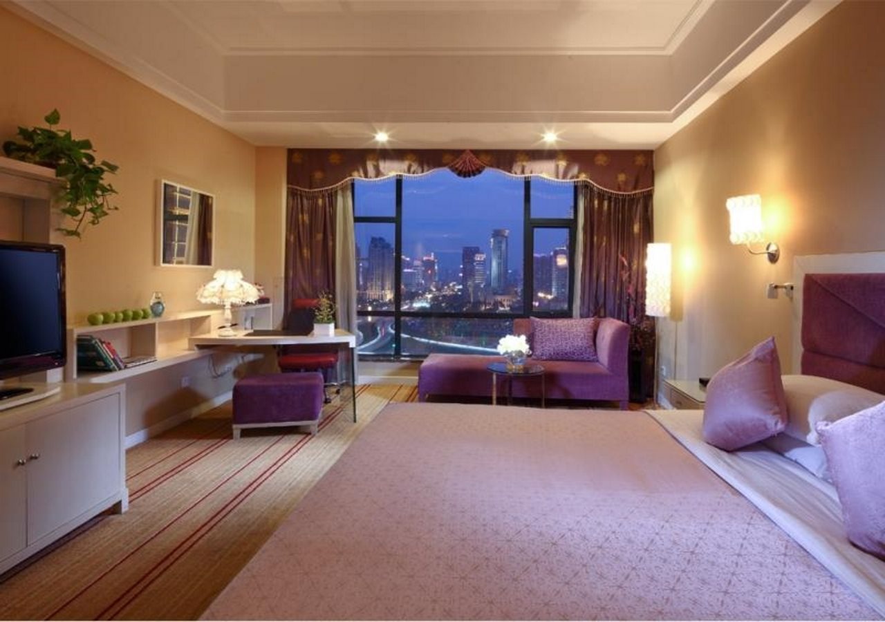 Premier Red Forest Hotel