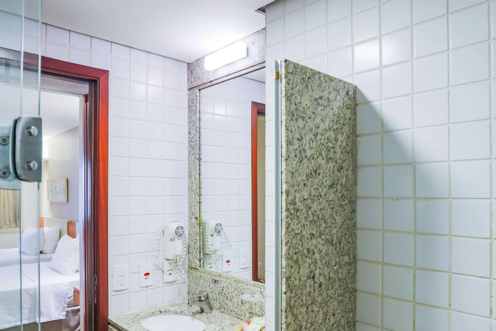 Photo - Comfort Suites Brasilia