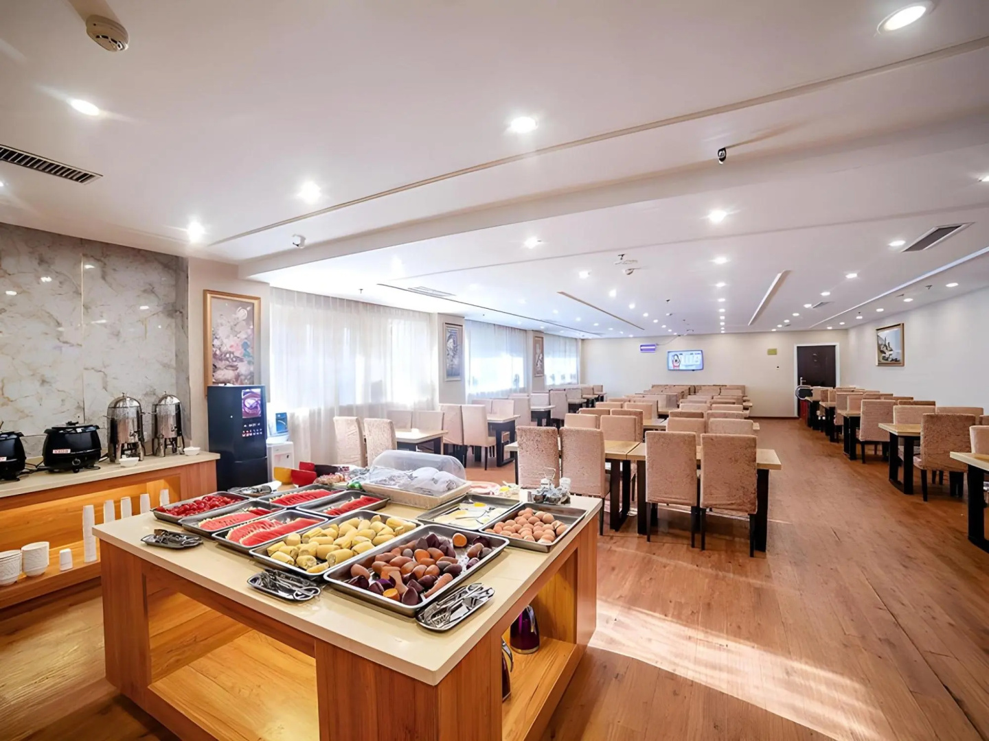 Vienna Hotel (Hebei Street Sun City, Qinhuangdao)
