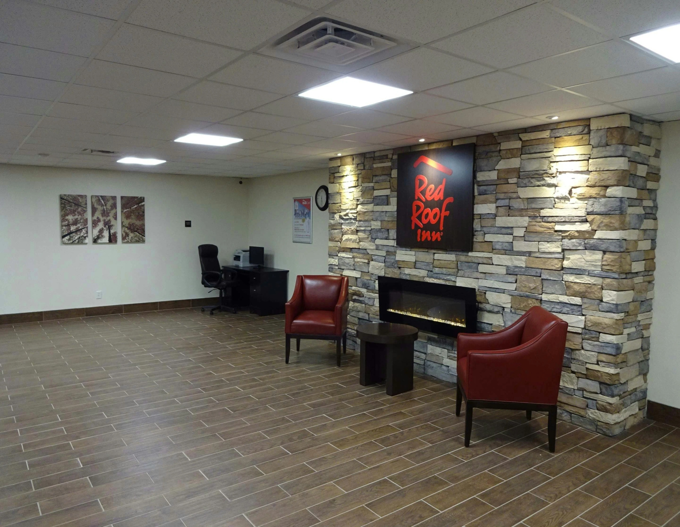 Photo - Red Roof Inn Indianapolis - Castleton