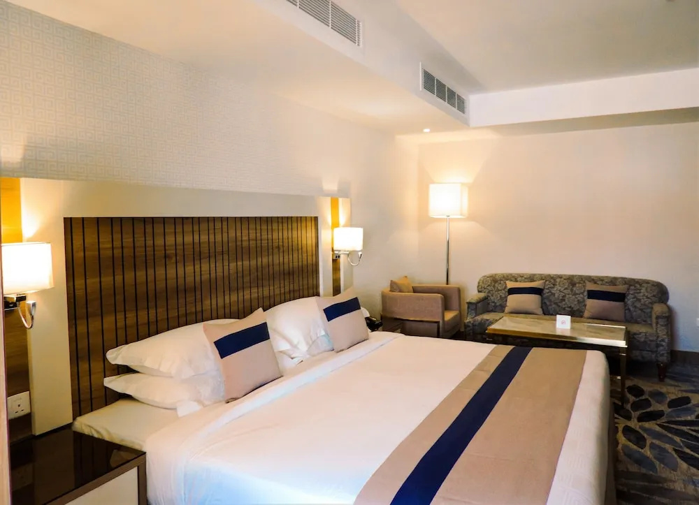 Photo - Season Star Hotel