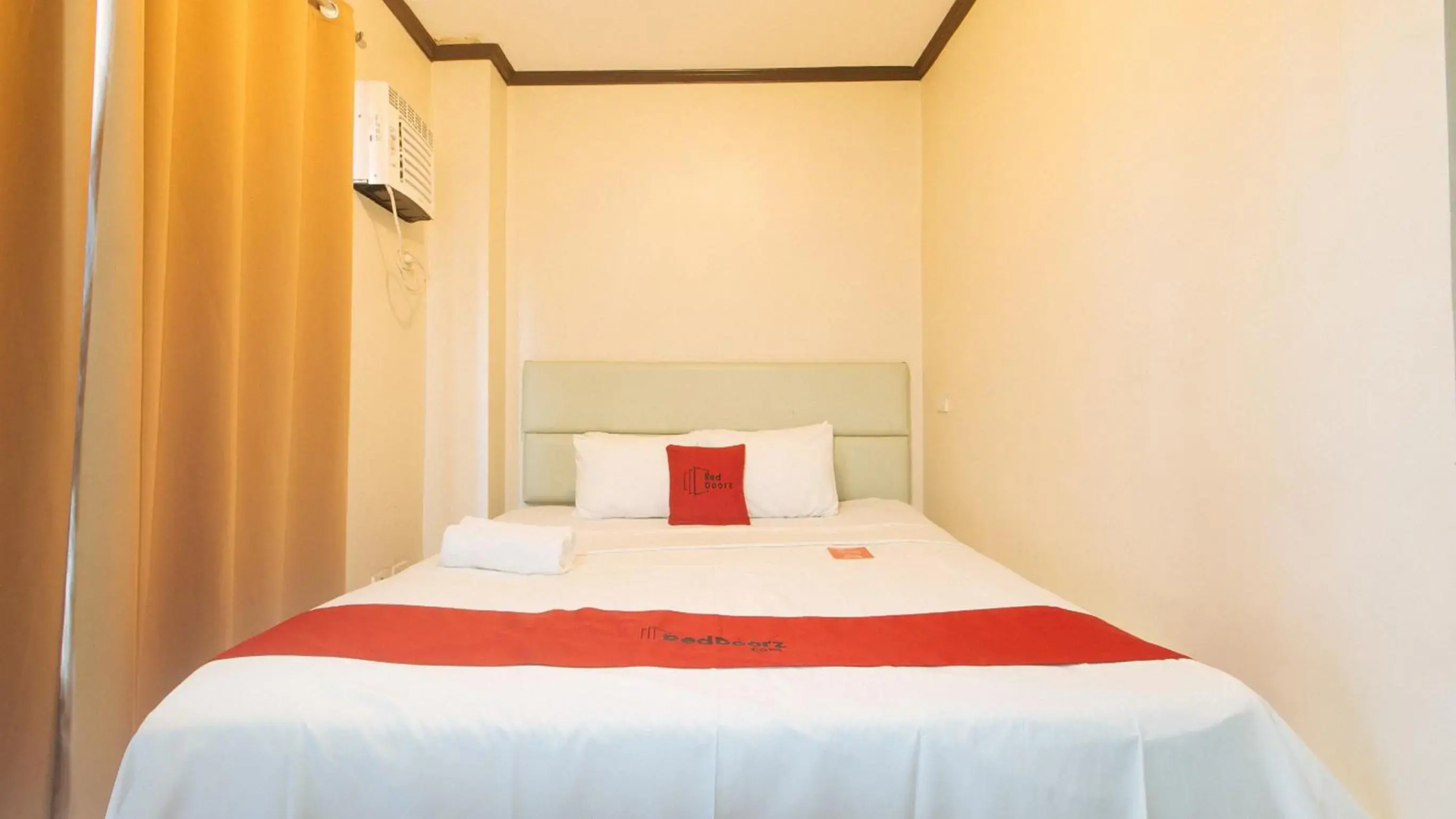 Foto - RedDoorz Plus New Era Budget Hotel Mabolo former RedDoorz near Landers Superstore Cebu City