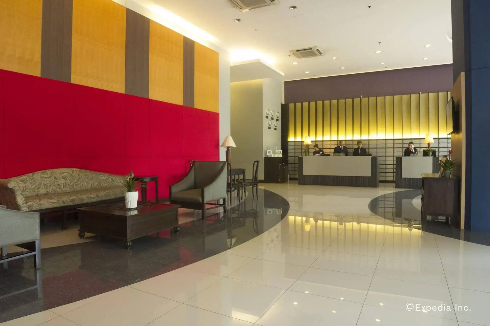 Photo - The Malayan Plaza Hotel