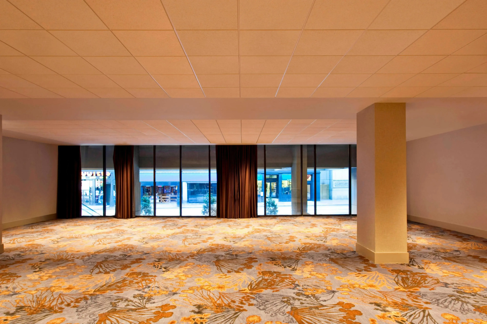 Photo - The Westin Peachtree Plaza, Atlanta