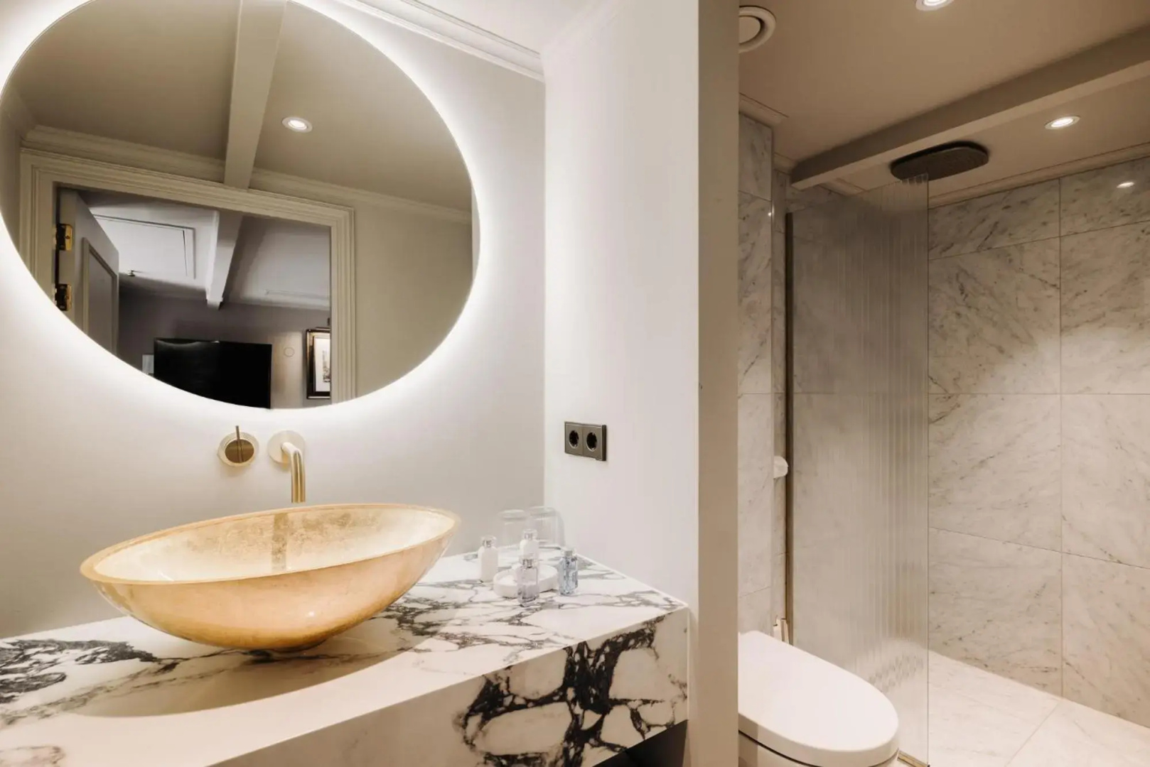 Photo - Hotel 717