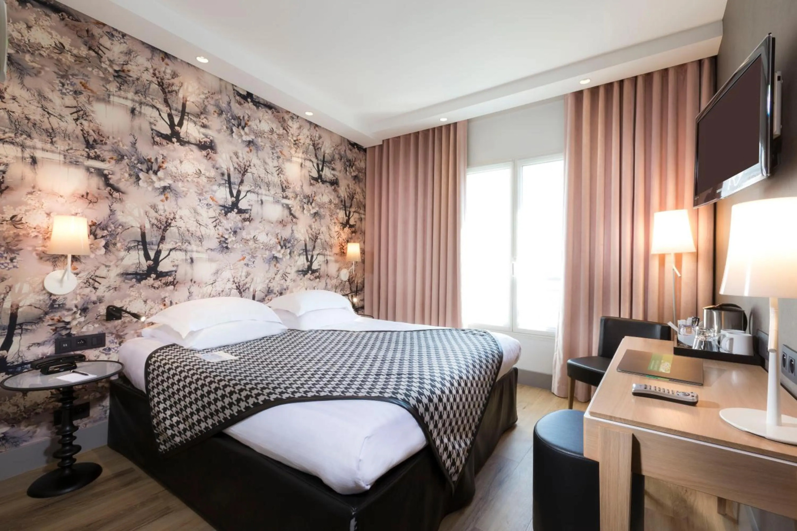 Photo - Hotel Acanthe - Boulogne Billancourt