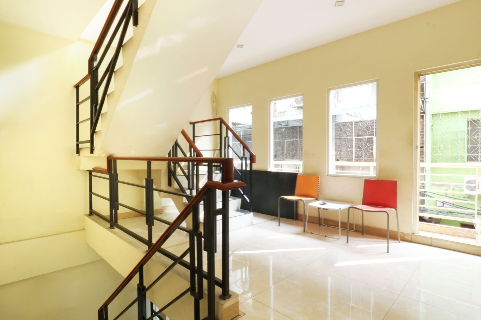 Photo - Hotel O Mangga Besar Near Mangga Besar Station Formerly Warna Warni Residence