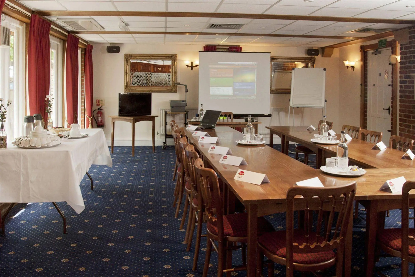 Foto - The Dog & Bear Hotel