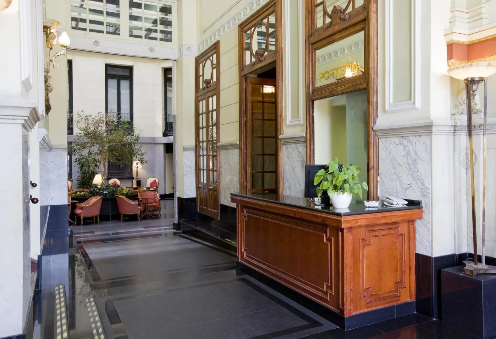 Foto - Intelier Palacio San Martin