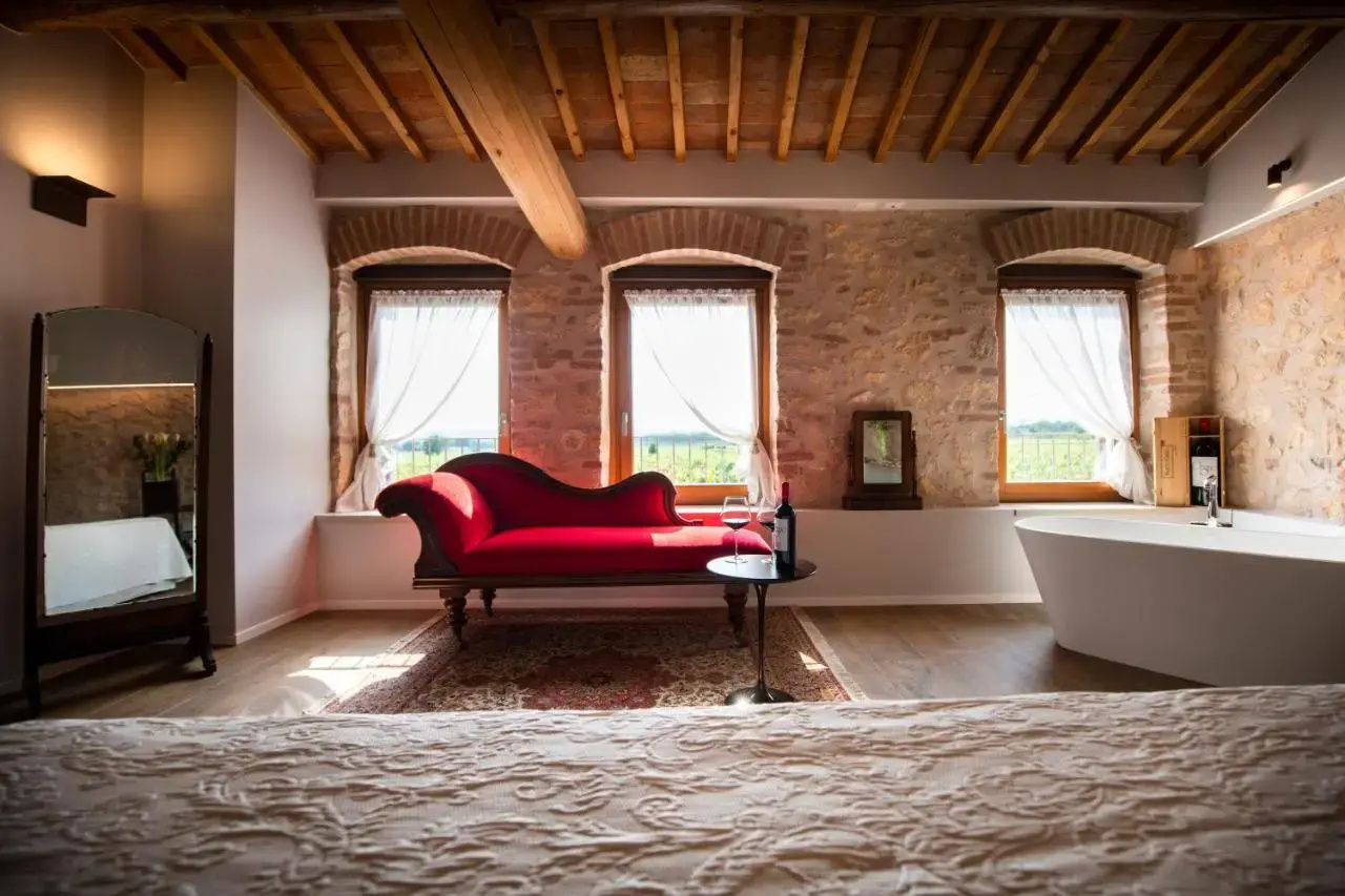 Photo - Magari Estates Hotel