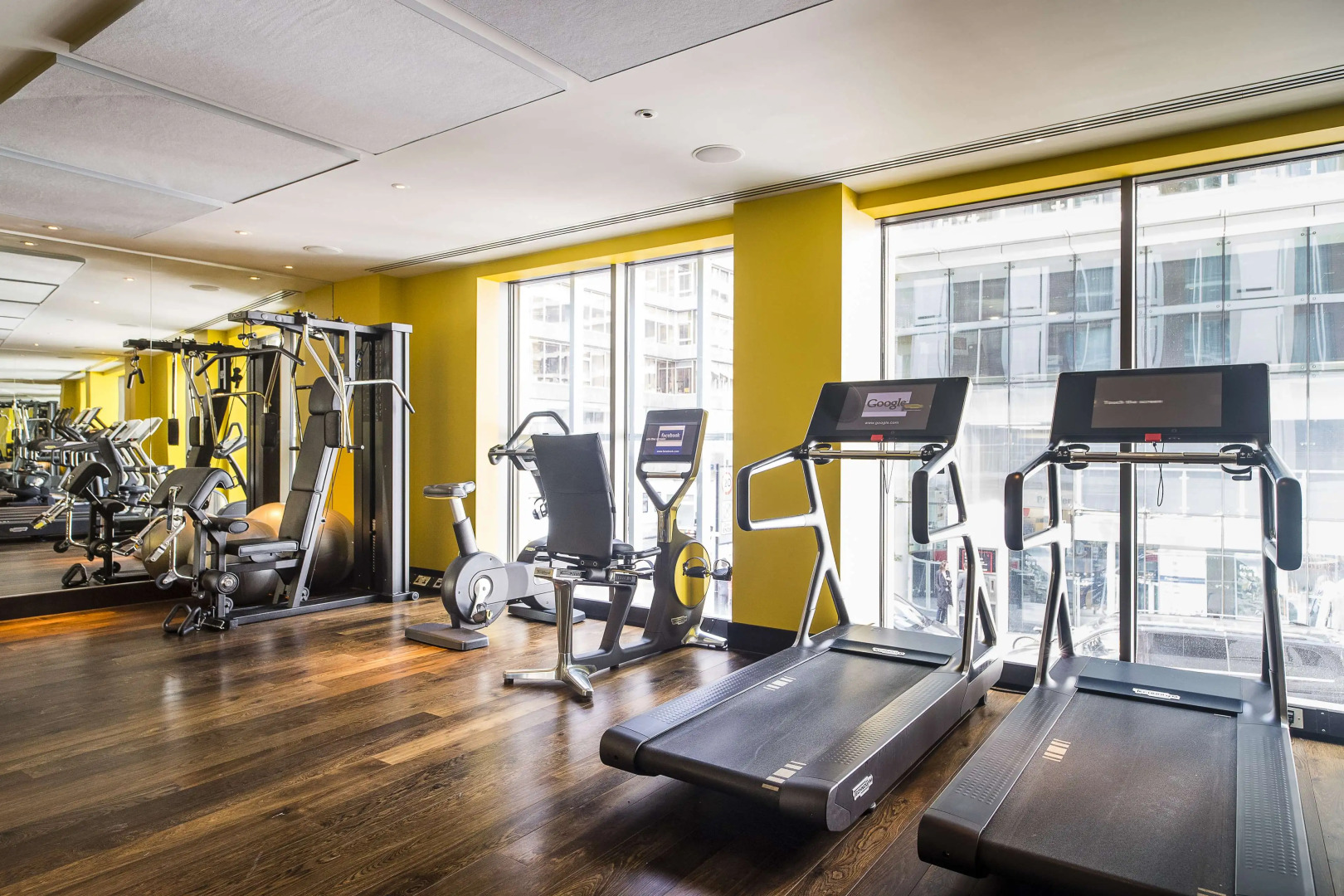 Photo - South Place Hotel