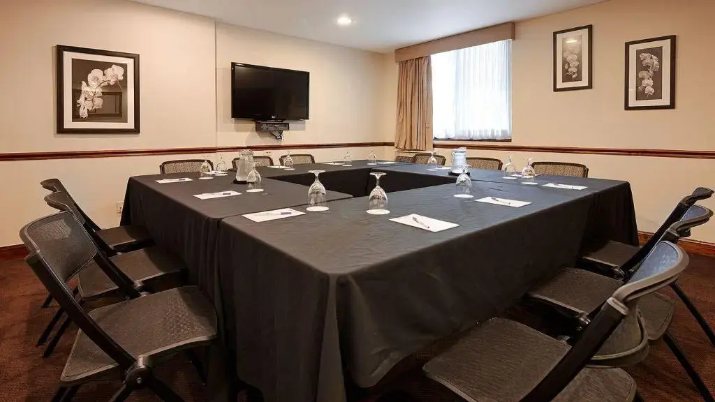 Photo - The Andrew Hotel