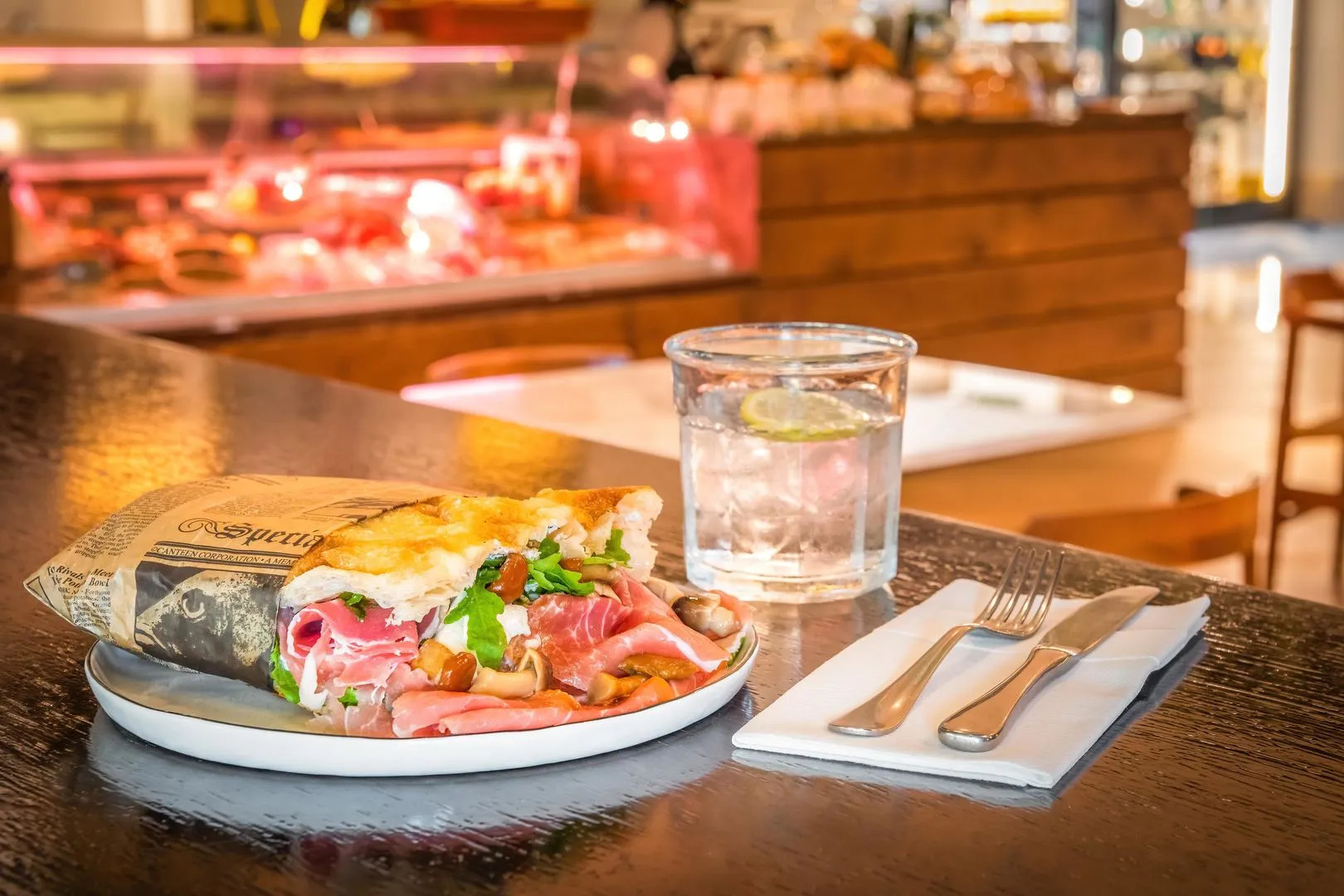 Photo - JA Ocean View Hotel, Jumeirah Beach Dubai