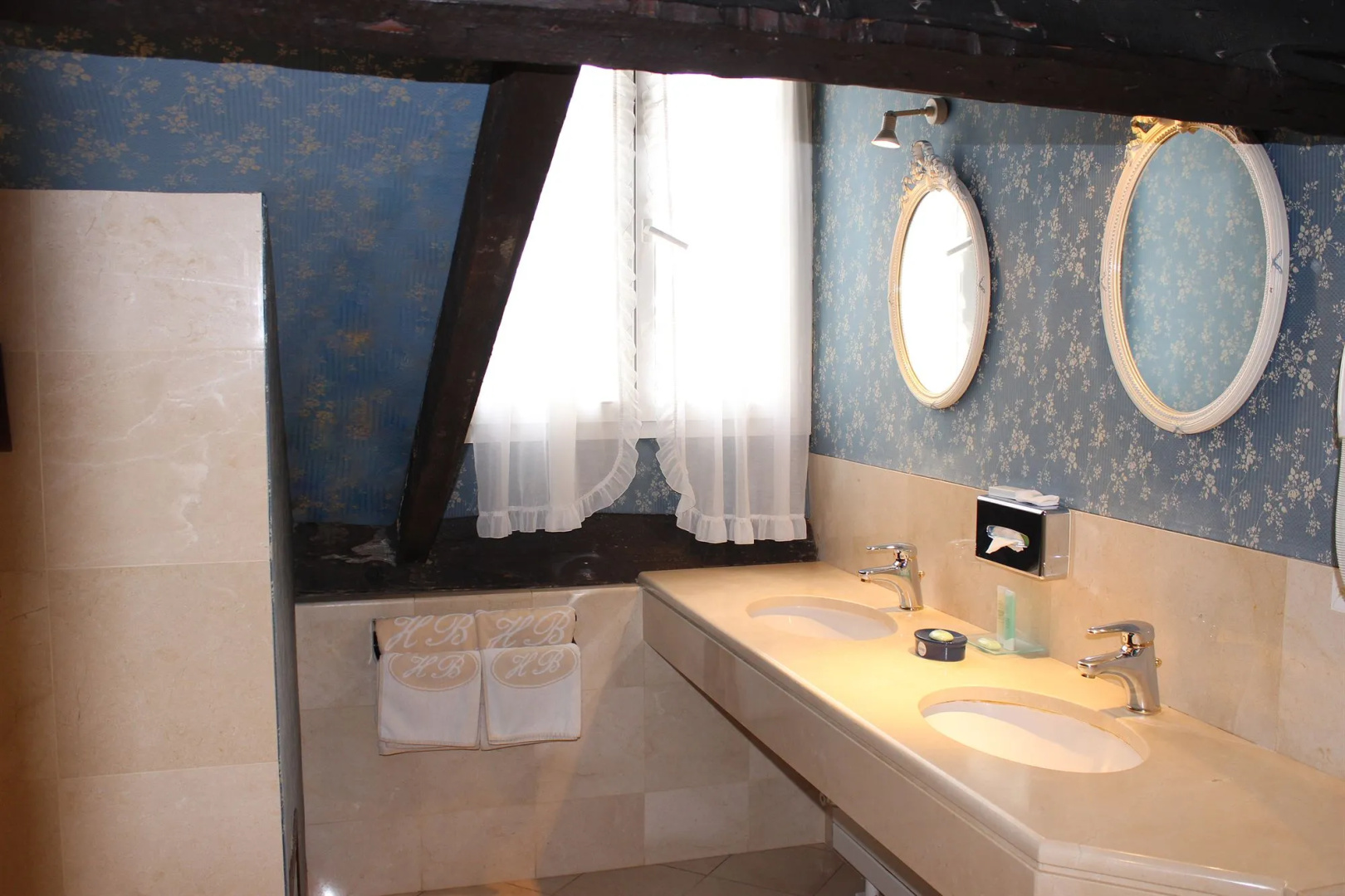 Photo - Hôtel de la Bretonnerie