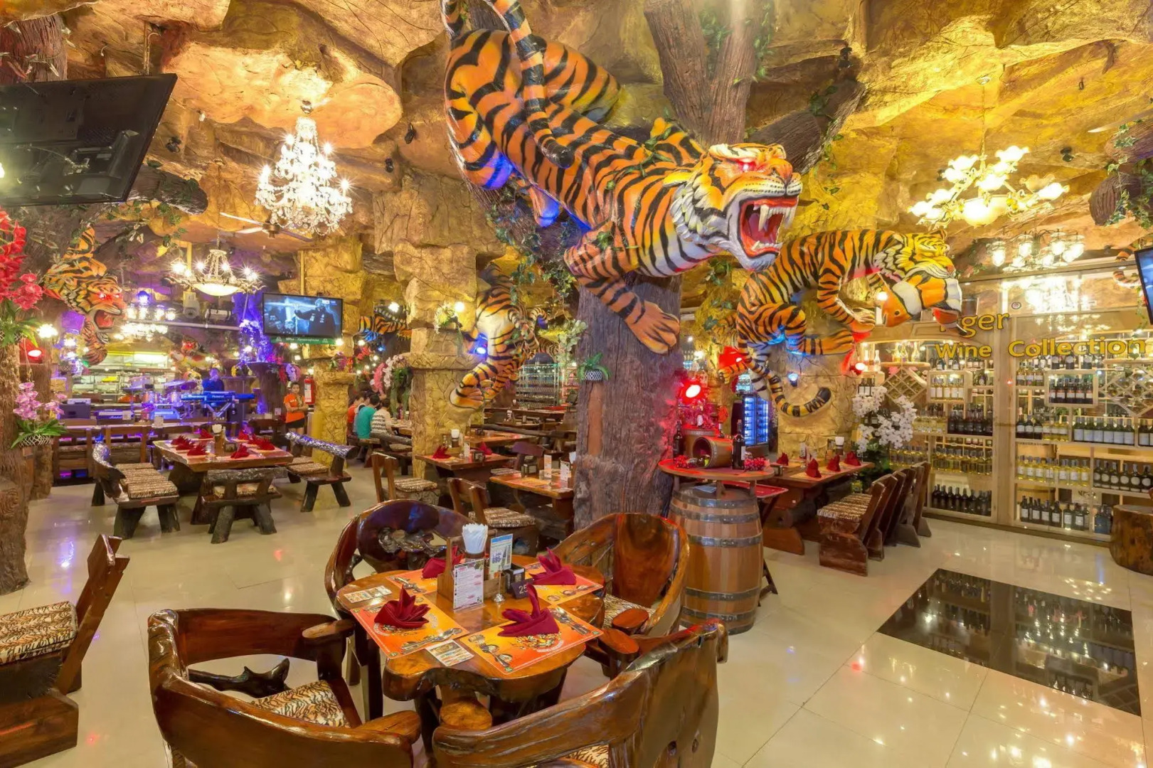 Photo - Tiger Complex Hotel