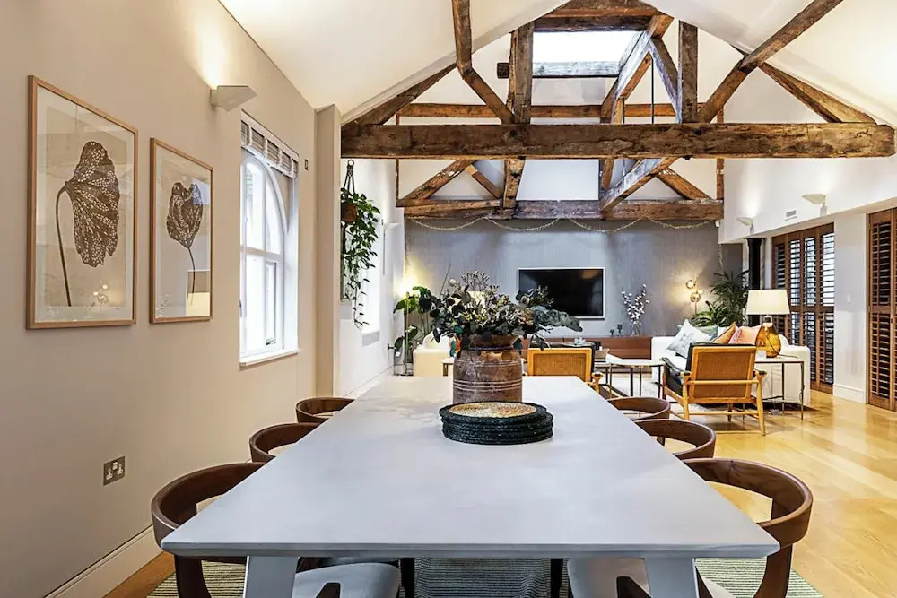 Foto - Pepys House A Modern Touch of History