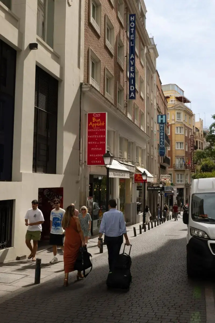 Photo - Hotel Avenida Gran Via