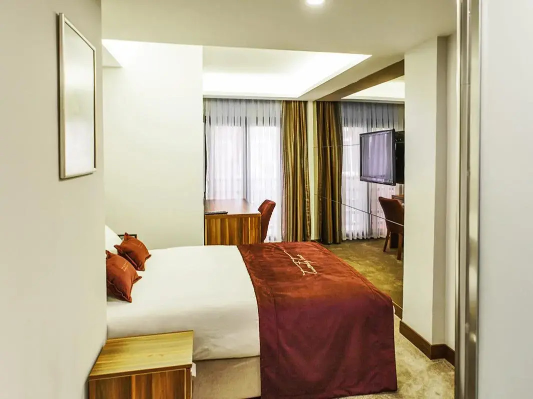 Photo - The 22 Hotel