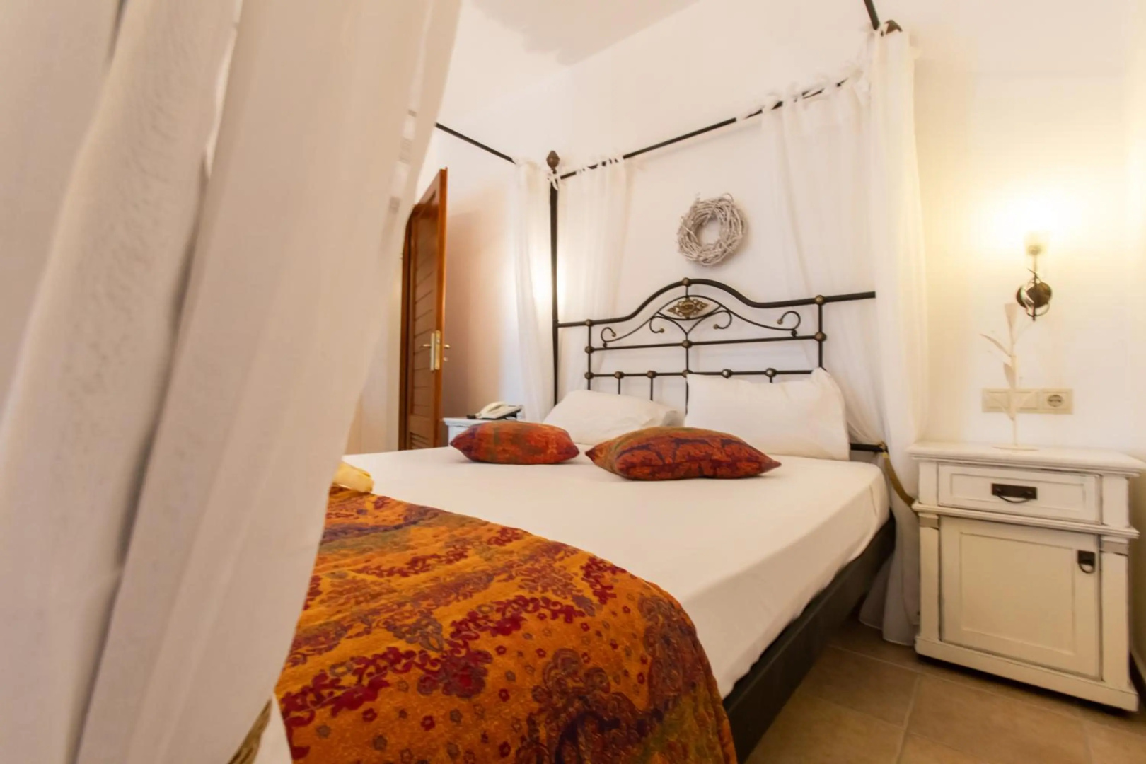 Photo - Plaza Beach Hotel