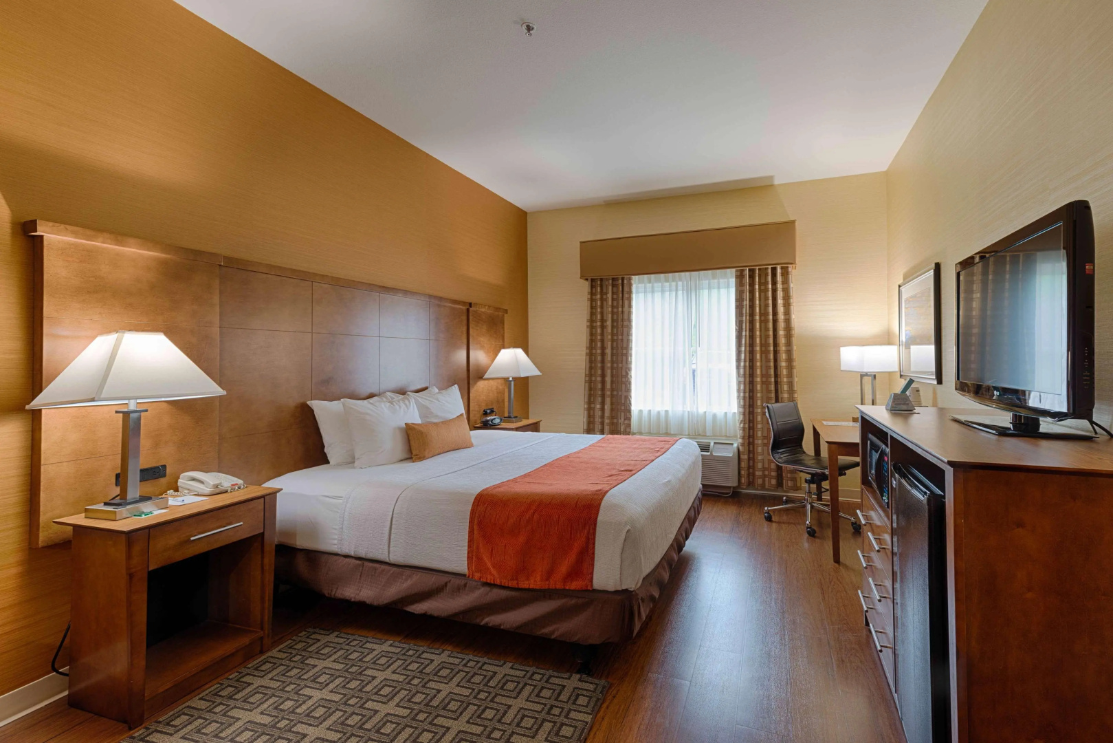 Foto - Best Western Plus Delta Inn & Suites