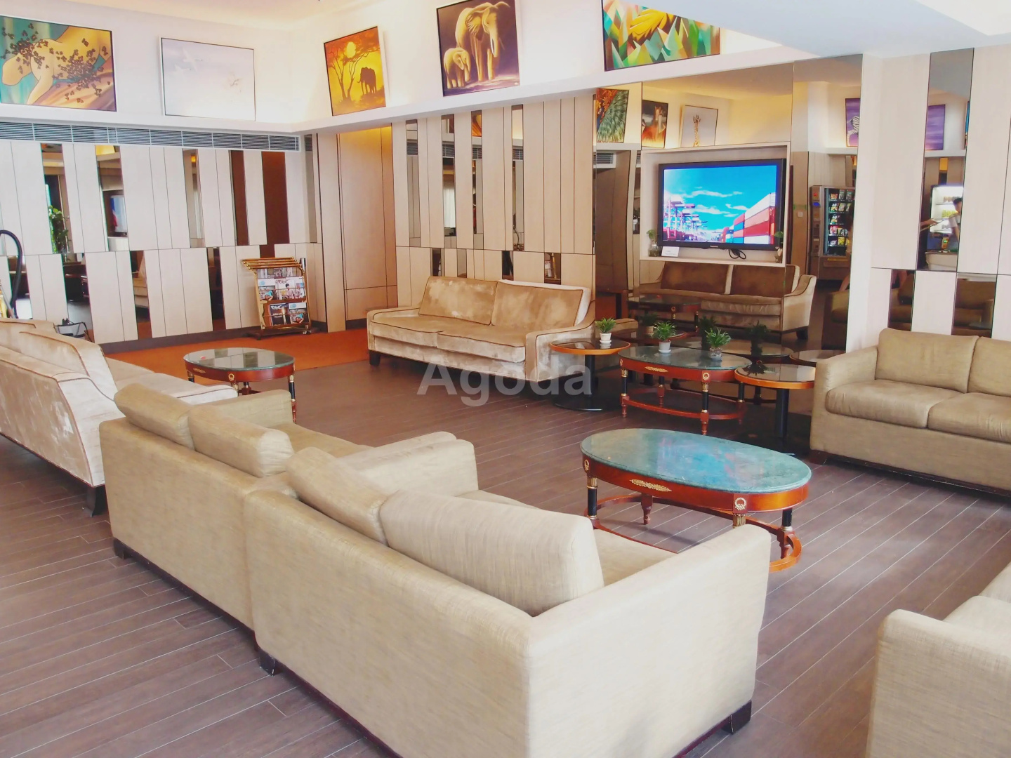 Photo - Noah's Ark Hotel & Resort