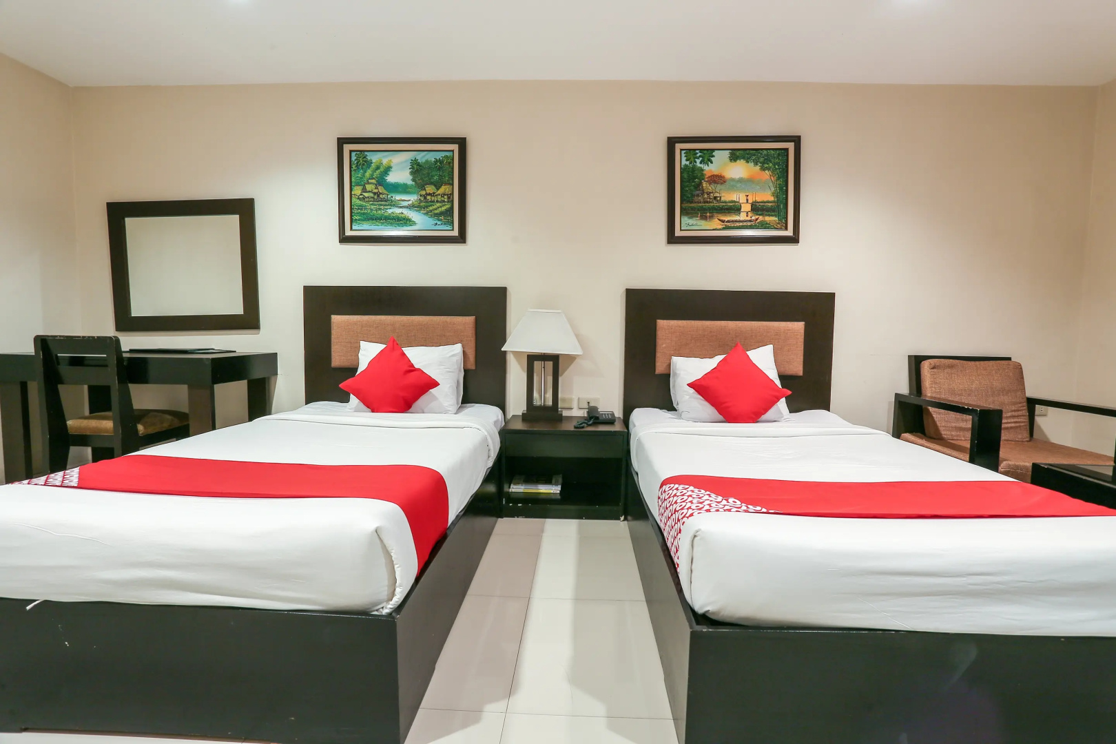 Photo - Paragon Tower Hotel