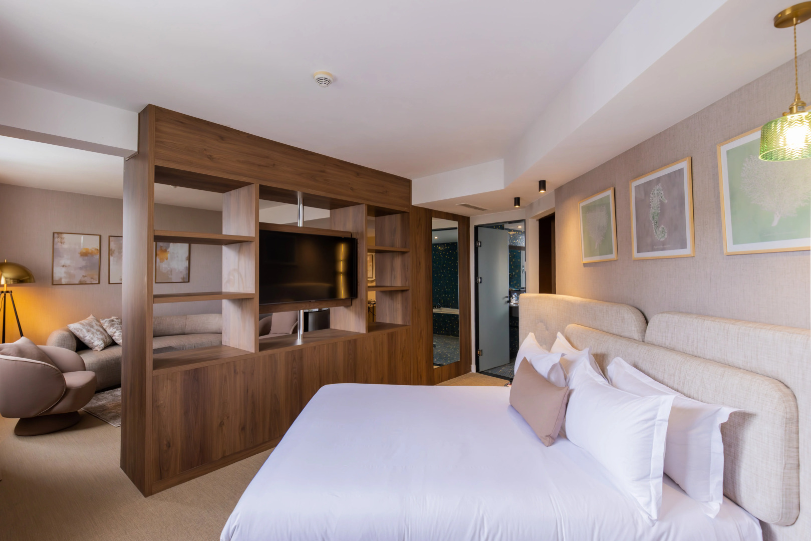 Foto - Kenzi Solazur