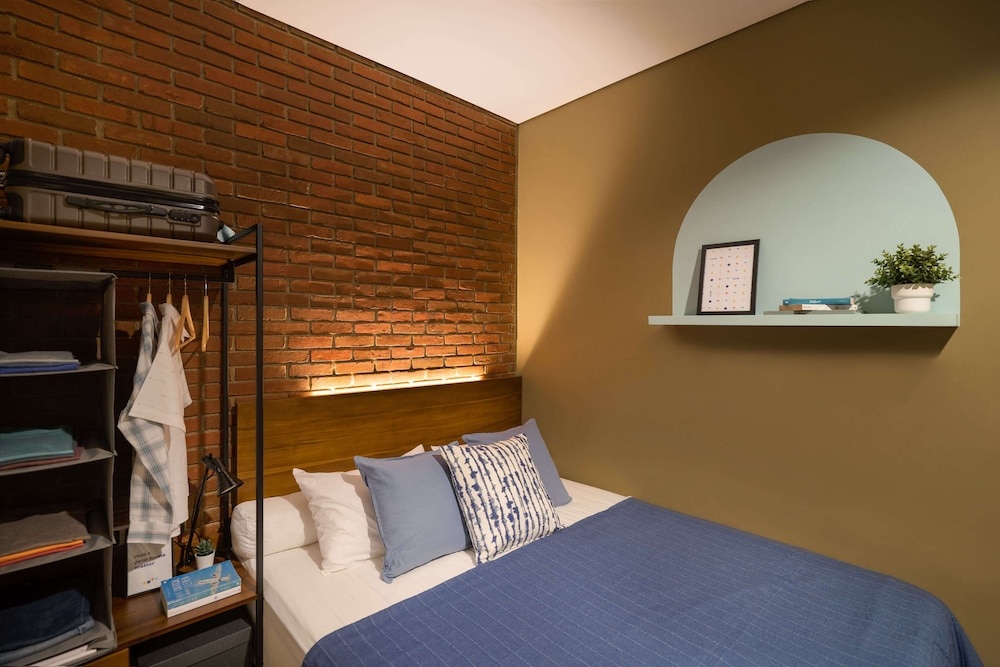 Cove W Suites