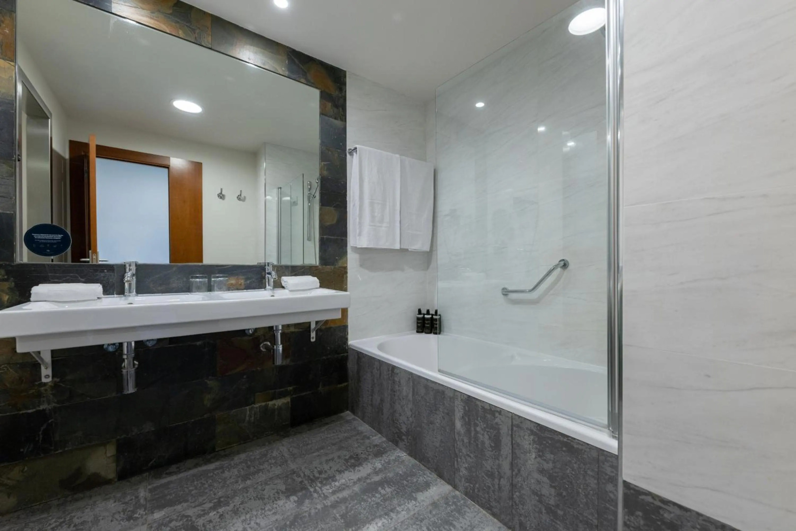 Photo - Eurostars Las Salinas