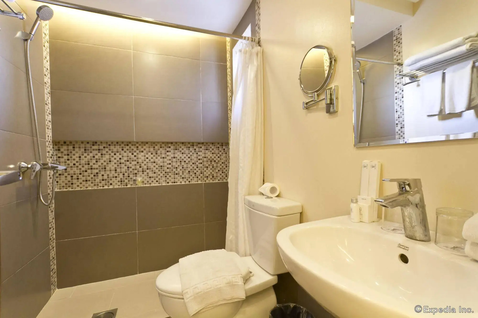 Photo - St Mark Hotel