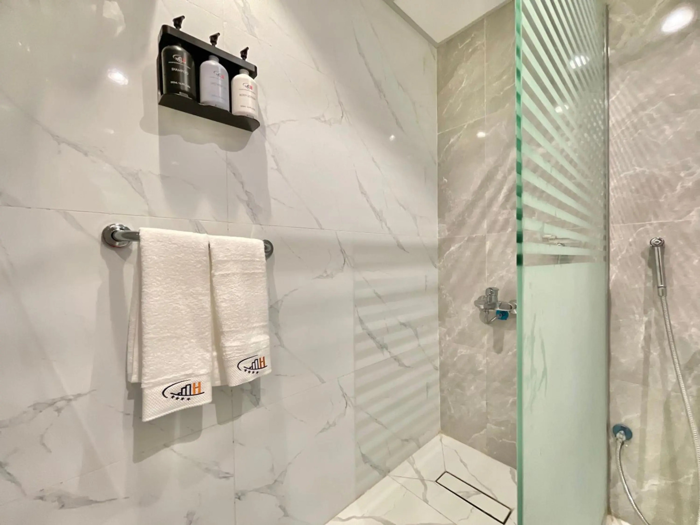 Foto - Zowar Alalami Hotel فندق زوار العالمي