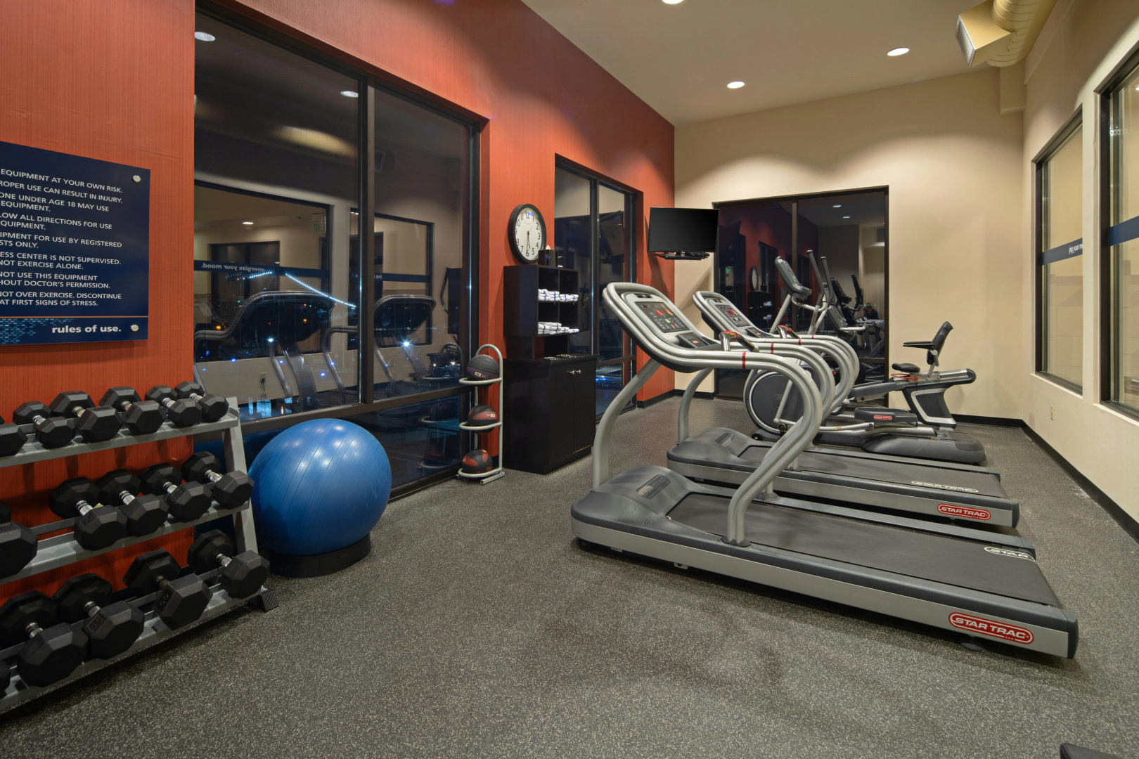 Photo - Hampton Inn & Suites Bremerton