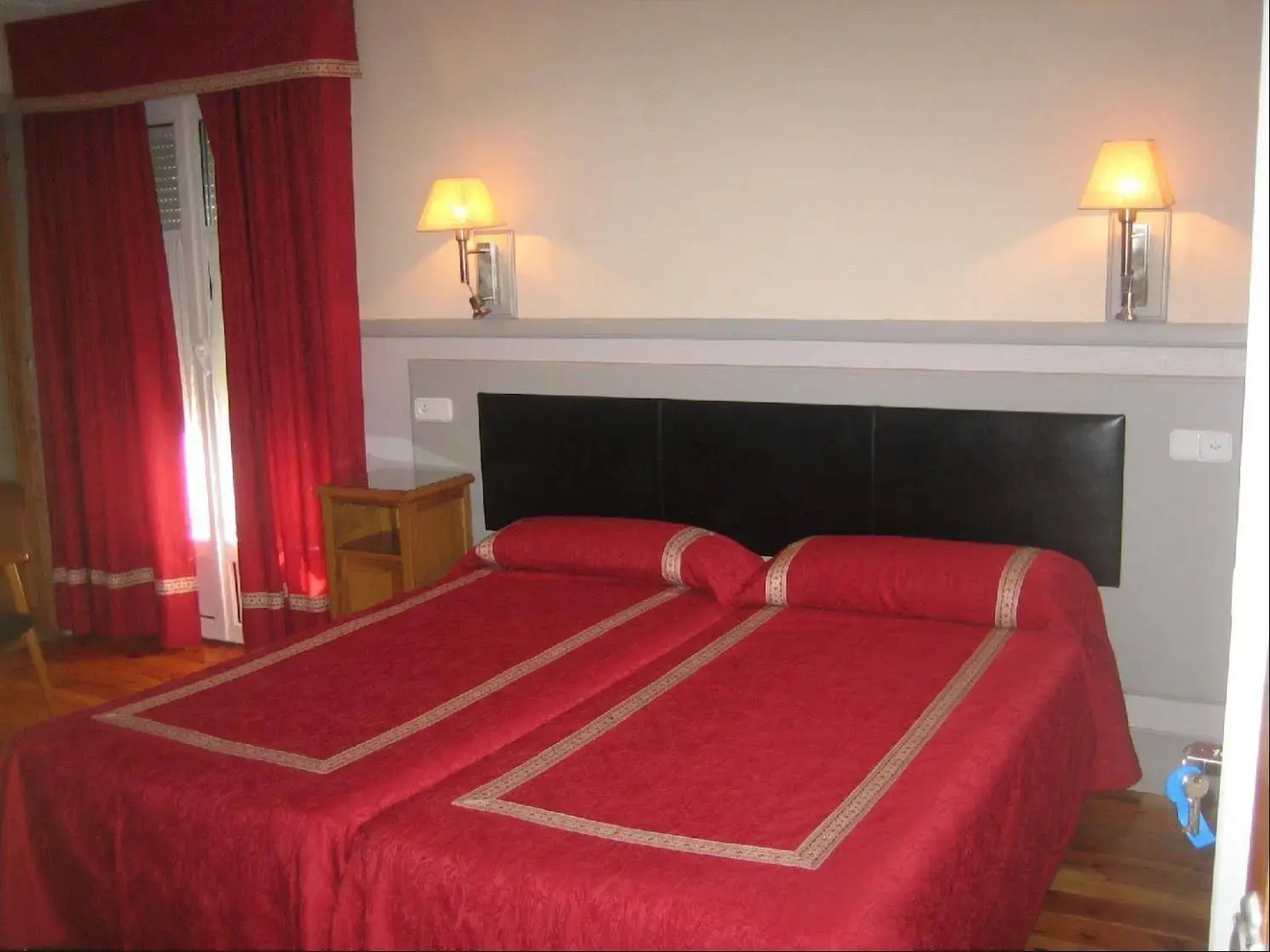Foto - Hostal Canovas