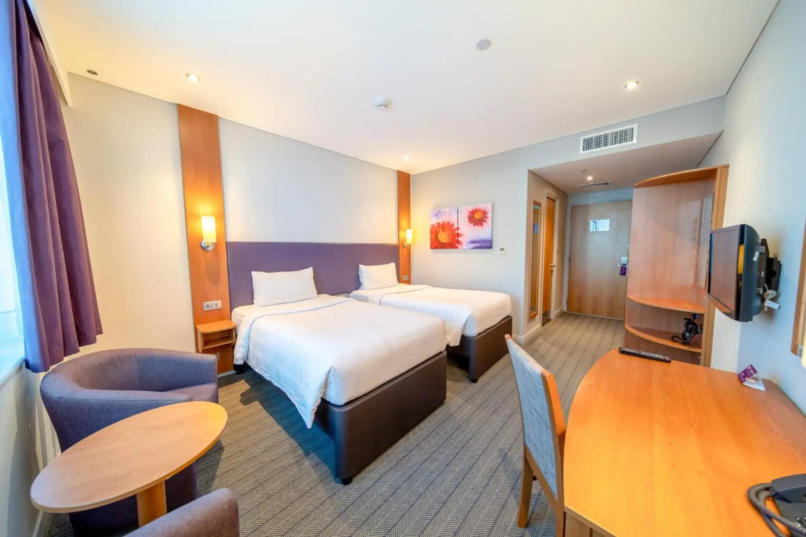 Photo - Premier Inn Abu Dhabi Airport Business Park