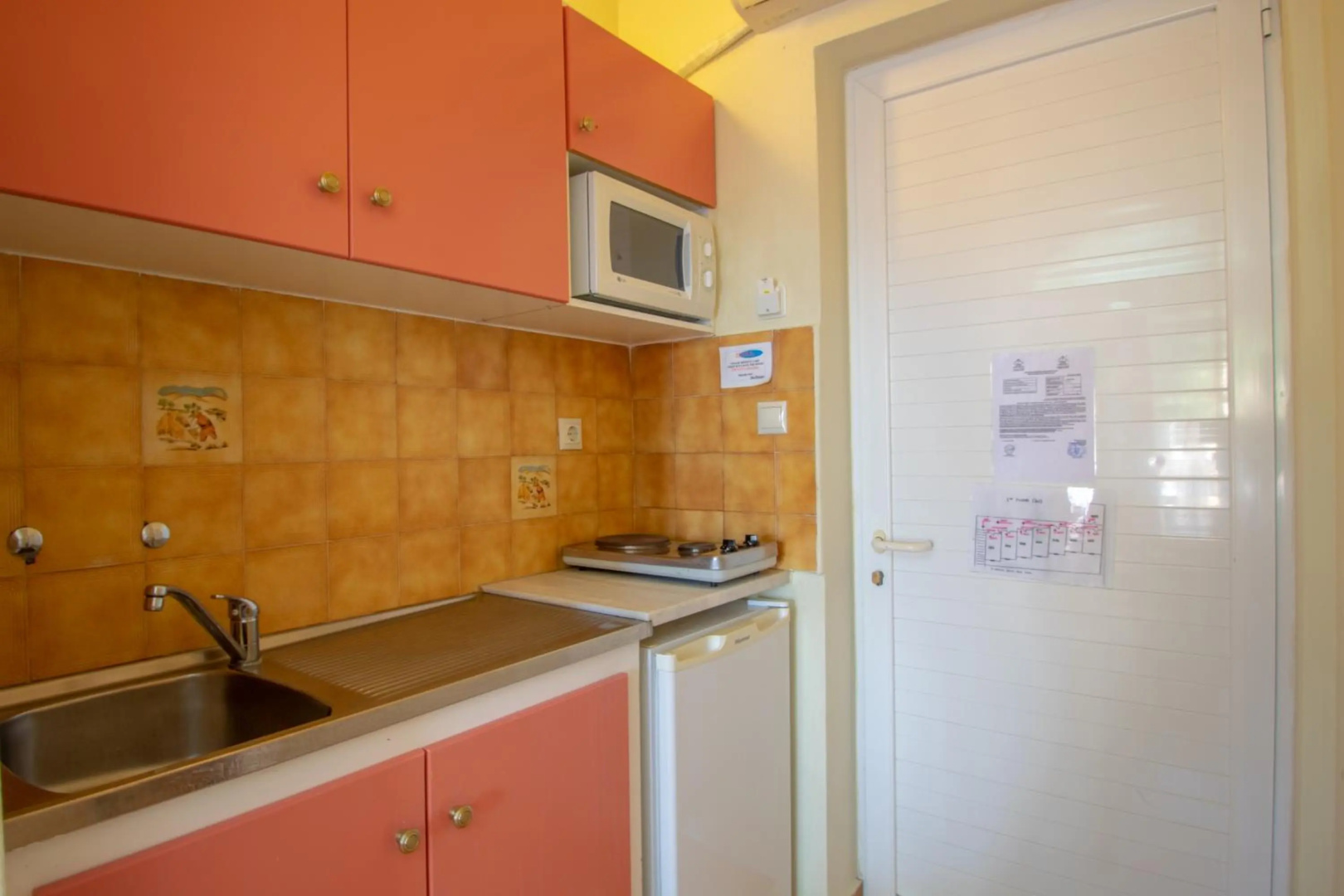 Photo - Paradise Apartments