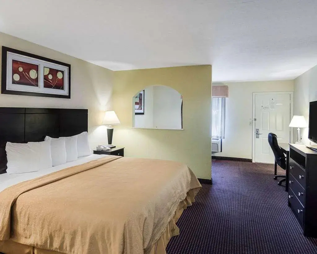 Foto - Econo Lodge Inn & Suites West - Energy Corridor