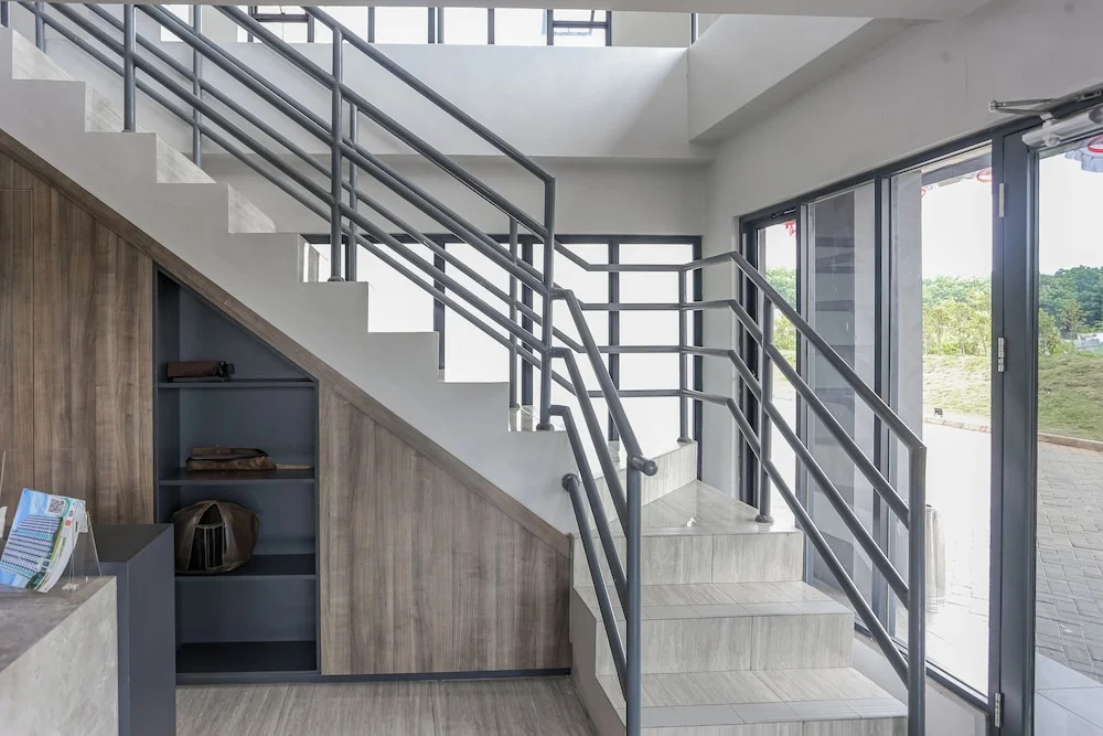 Hotel O cikarang Serviced apartment at Riverdale