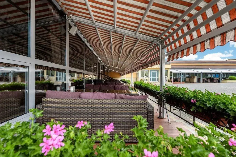 Foto - Sonata Hotel & Restaurant "готель Соната"
