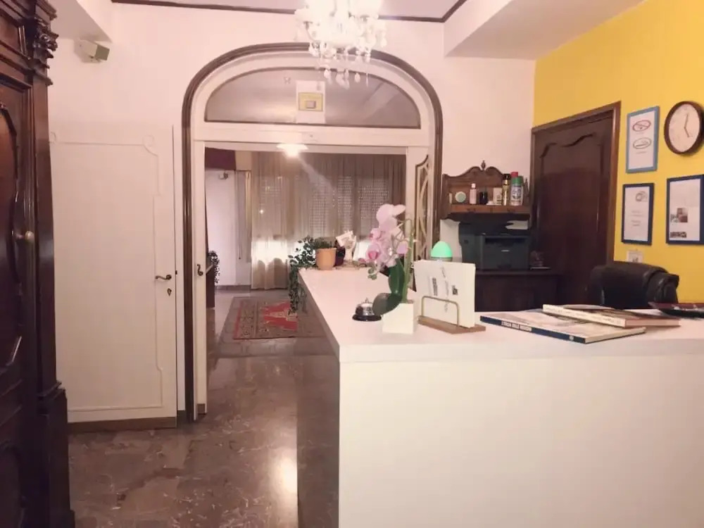 Foto - Guest House Train Station Venice - Atika & Atif