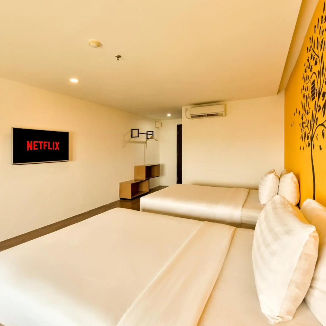 Photo - Yellow Bee Tangerang