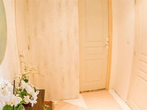 Photo - B&B Le Miroir aux Fées Bordeaux