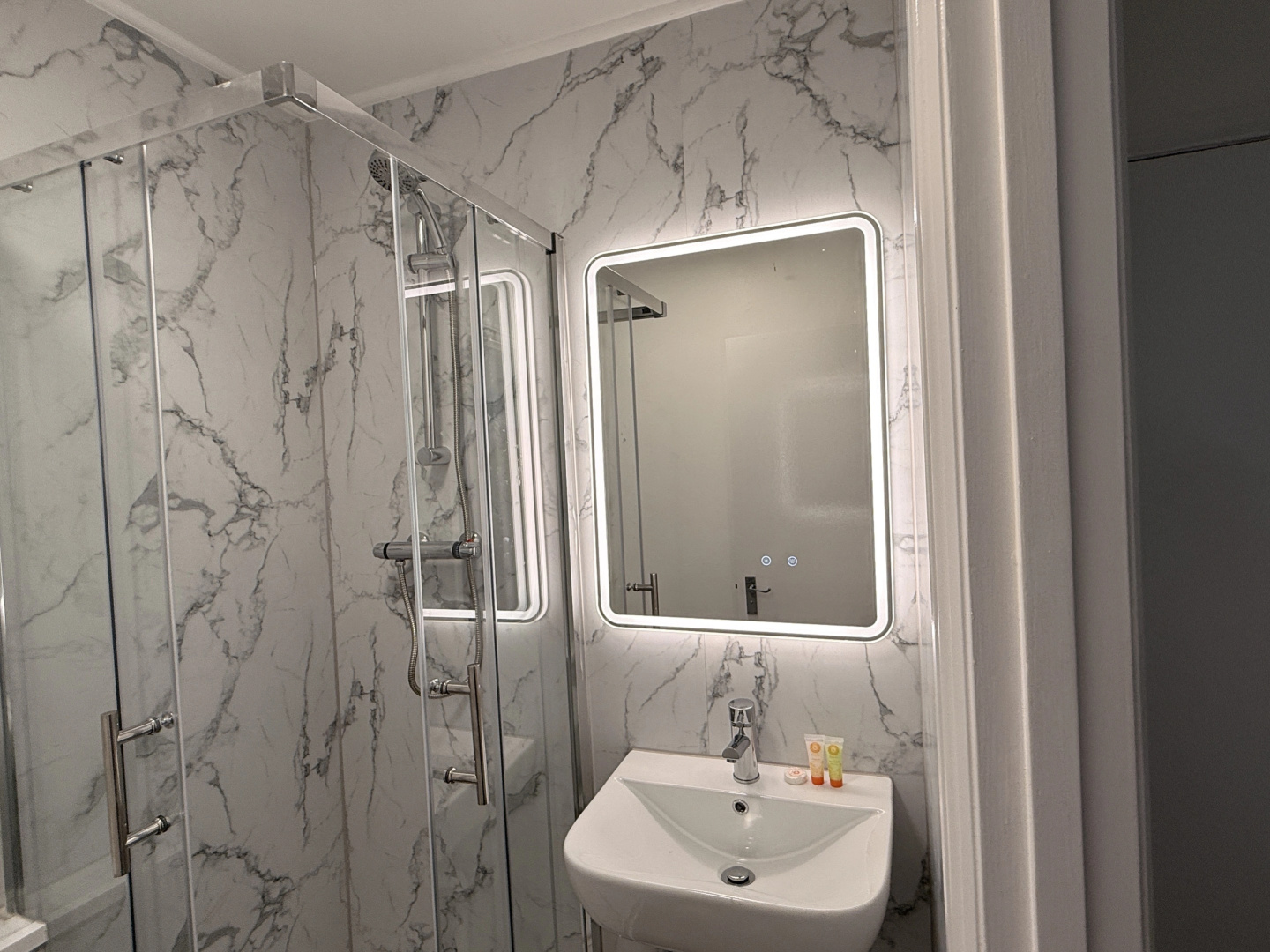 Photo - Whiteleys Hotel