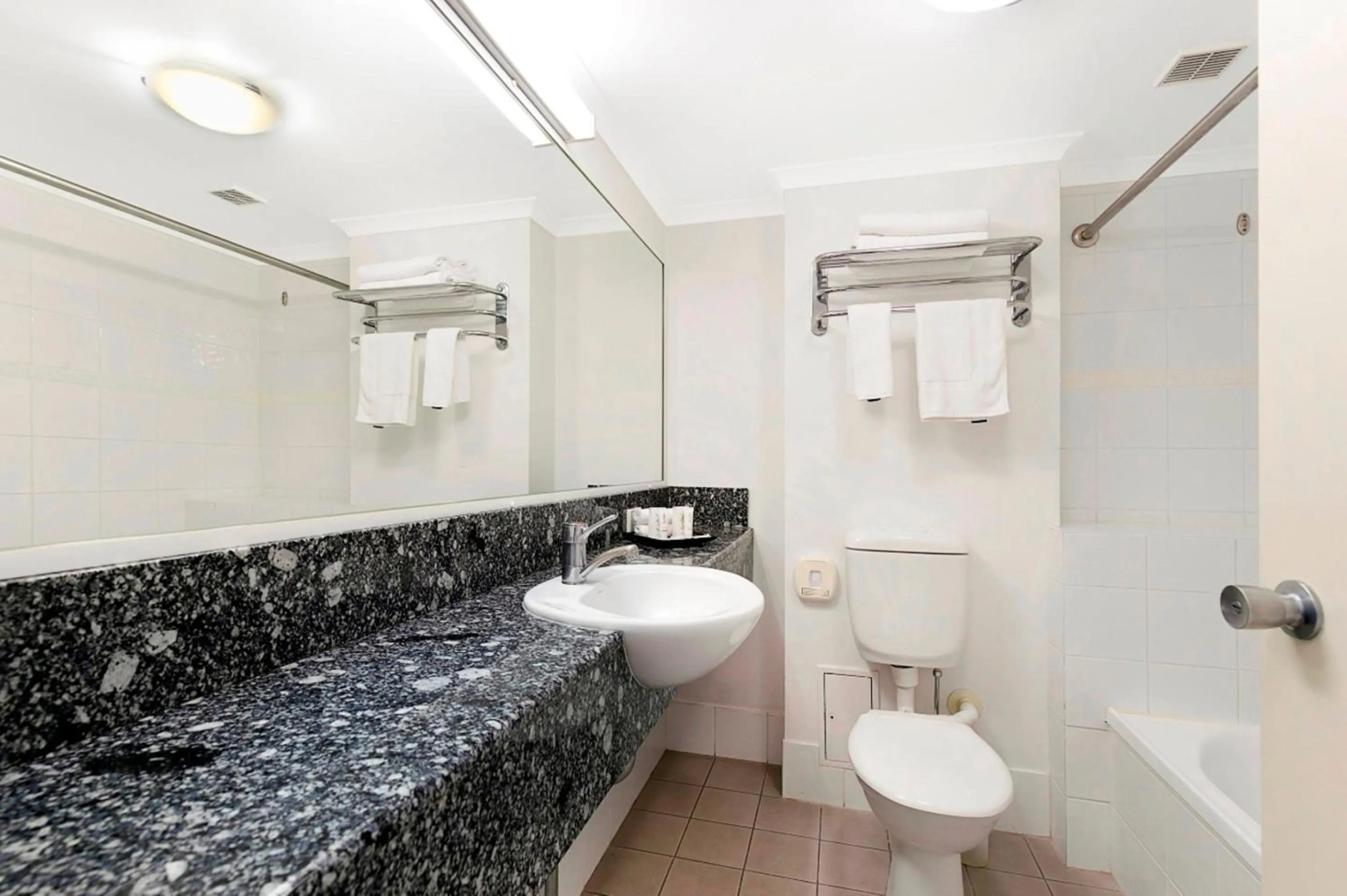 Photo - The Wellington Apartment Hotel