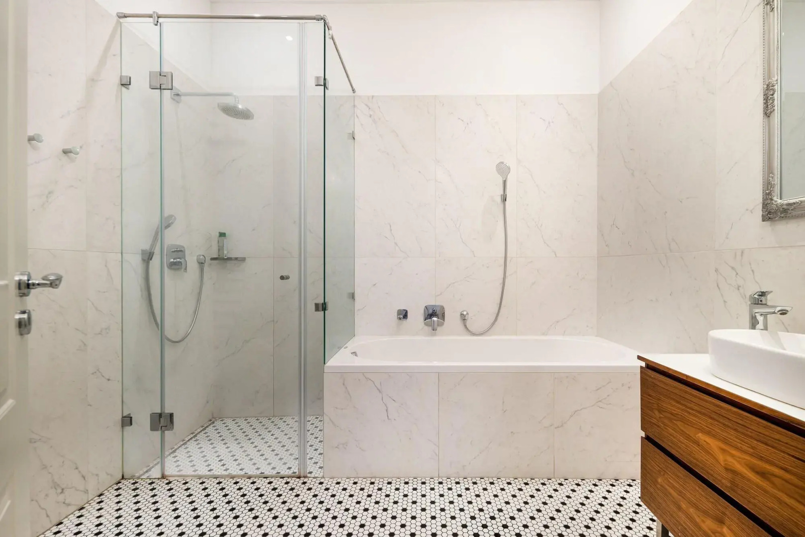 Photo - Zoya Luxury Residence